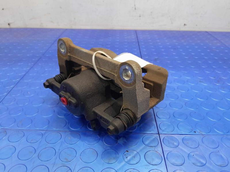 2019 Nissan Titan Caliper