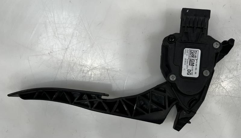 2016 Chevrolet Impala Pedal Assembly