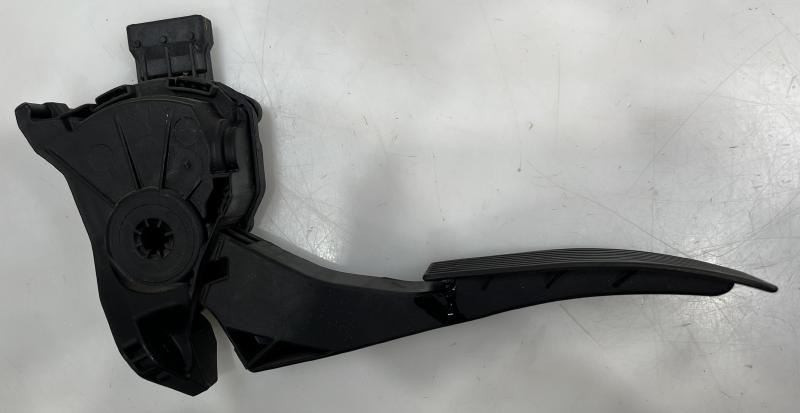 2016 Chevrolet Impala Pedal Assembly