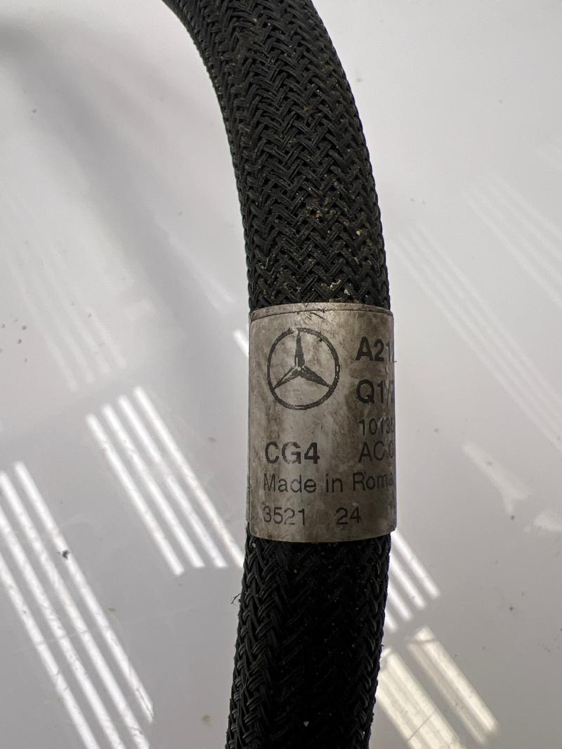 2010 2011 Mercedes Benz E63 W212 AC Refrigerant Discharge Hose OEM 2128306915