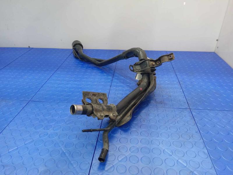 2008-2013 Toyota Highlander Fuel Filler Neck Assembly Genuine OEM 772010E050