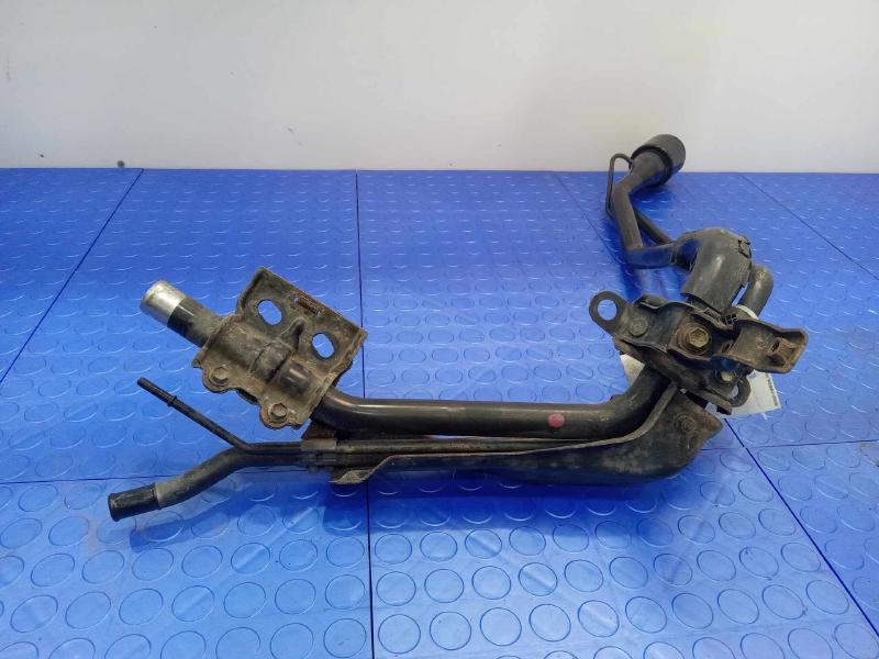 2008-2013 Toyota Highlander Fuel Filler Neck Assembly Genuine OEM 772010E050