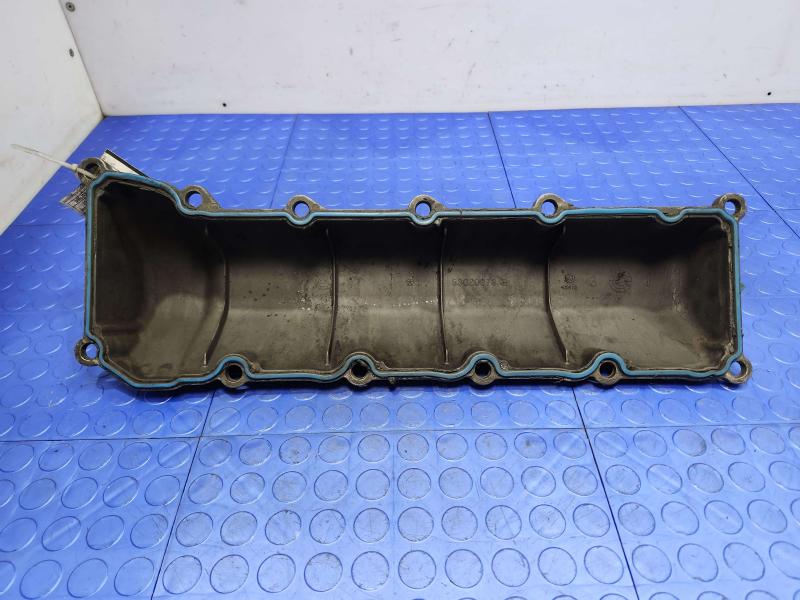2002 Dodge Ram 1500 Valve Cover