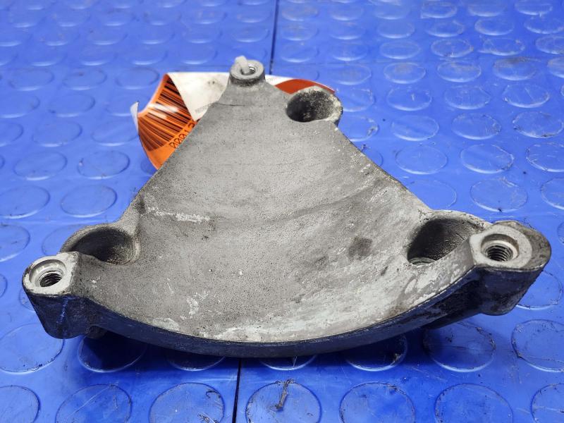 2015 Audi Q7 A/C Compressor Bracket