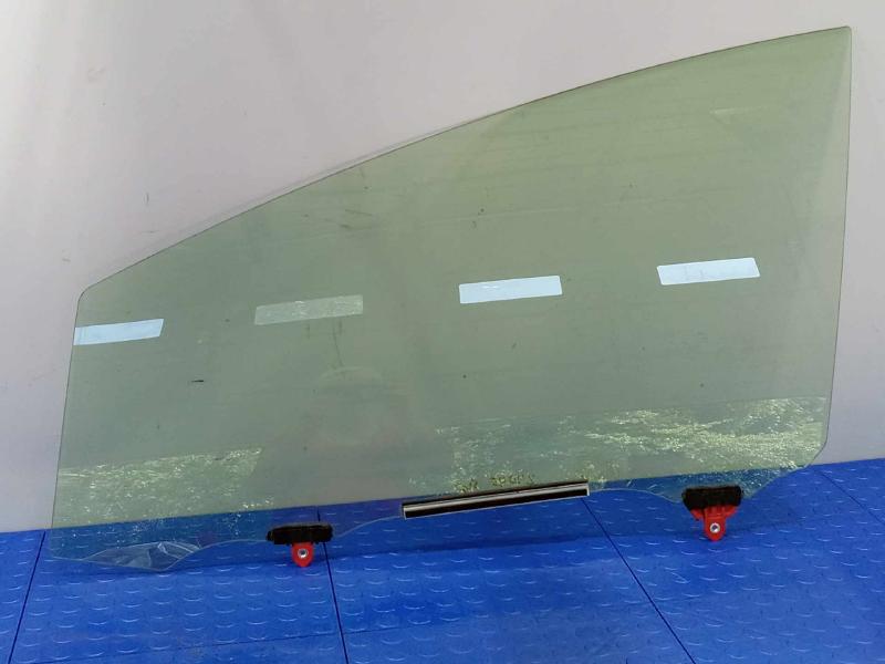2013 Toyota Prius Front Door Glass/Window