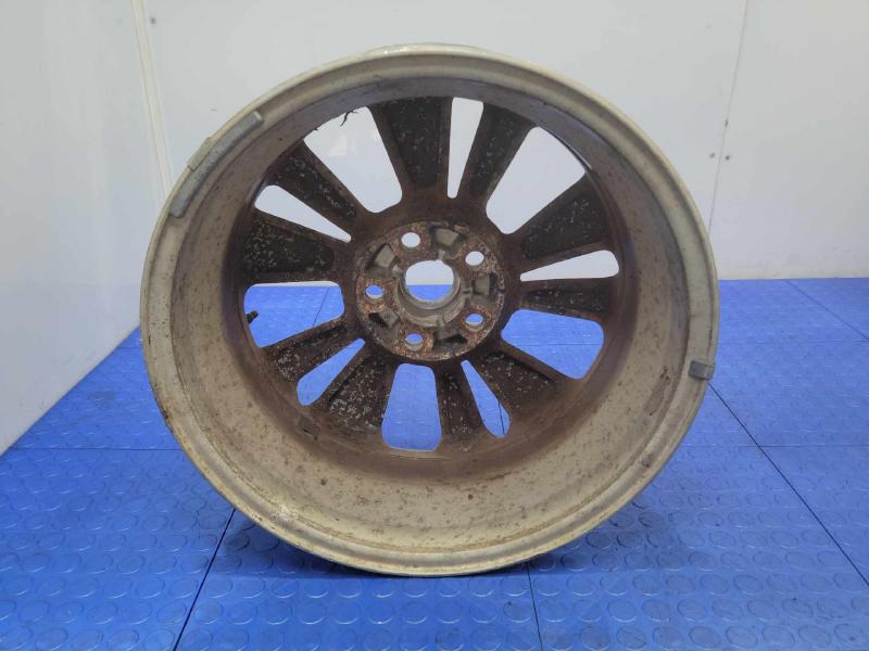 2016 Kia Sedona Wheel