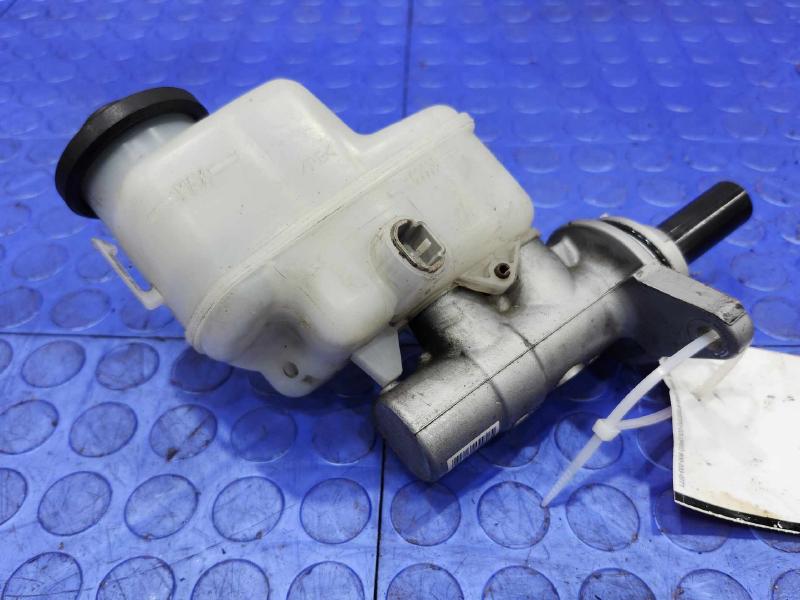 2006-2012 Toyota RAV4 2.5L Brake Master Cylinder Assembly OEM 472010R070