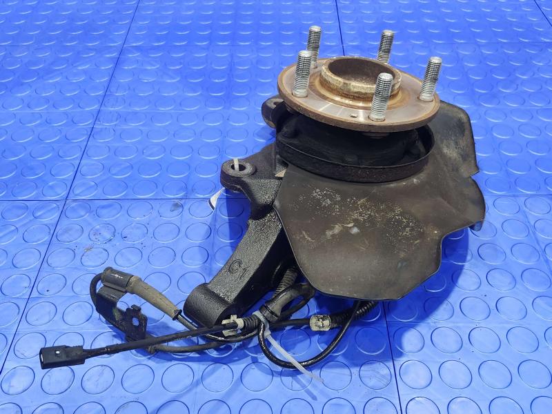 2011 Kia Sorento Spindle Knuckle Front