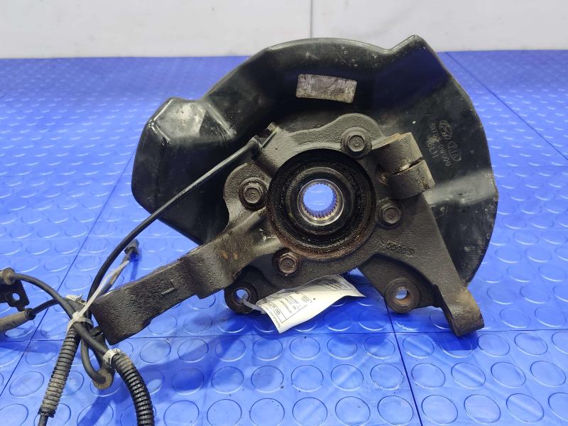 2011 Kia Sorento Spindle Knuckle Front