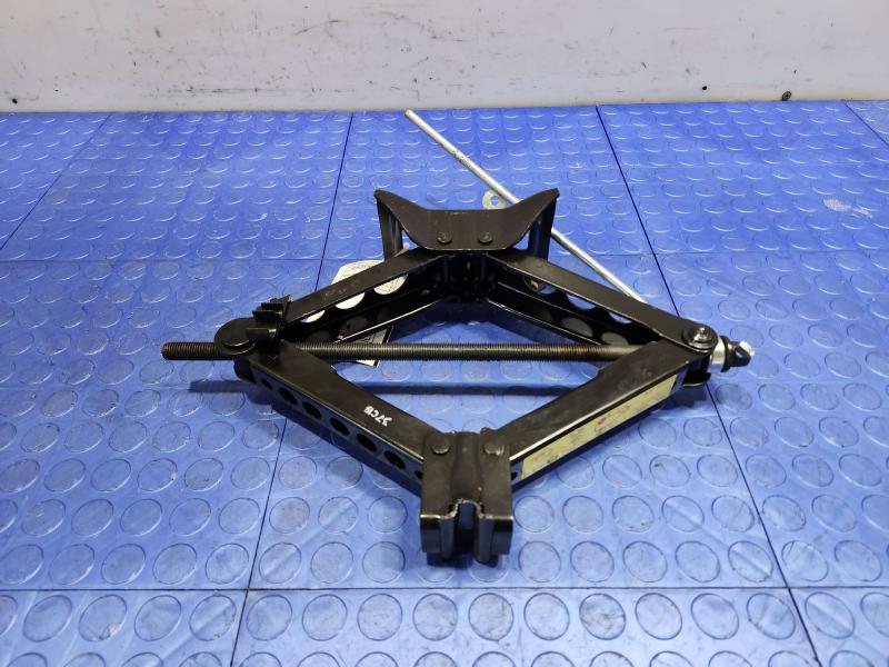2020 Land Rover Discovery Sport Jack Assembly