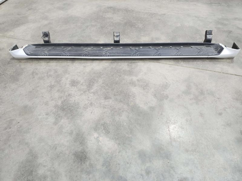 2011 Infiniti QX56 Running Boards