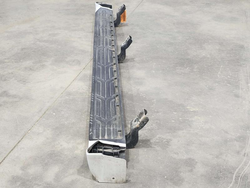 2011 Infiniti QX56 Running Boards