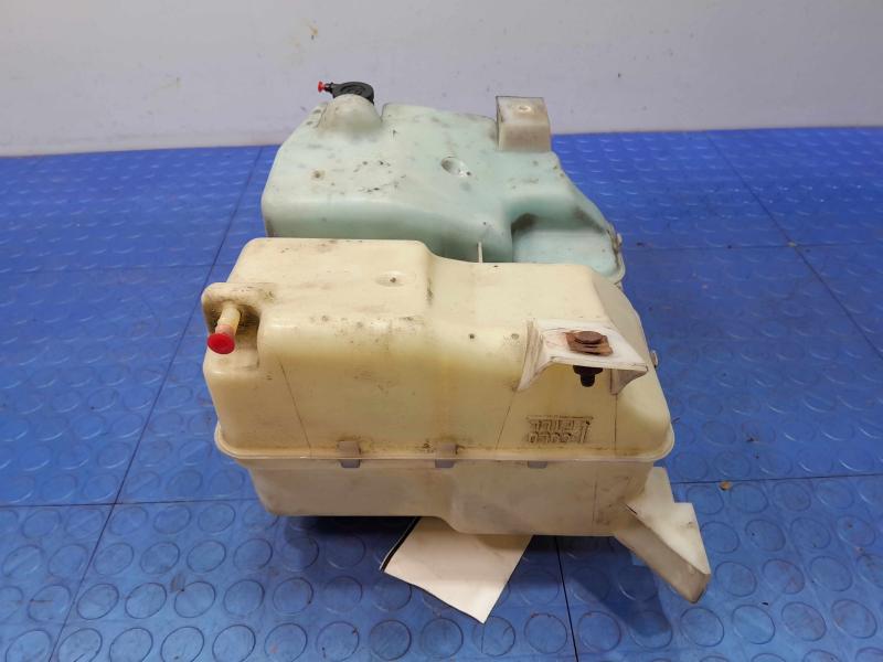 2005 Ford Explorer Washer Bottle