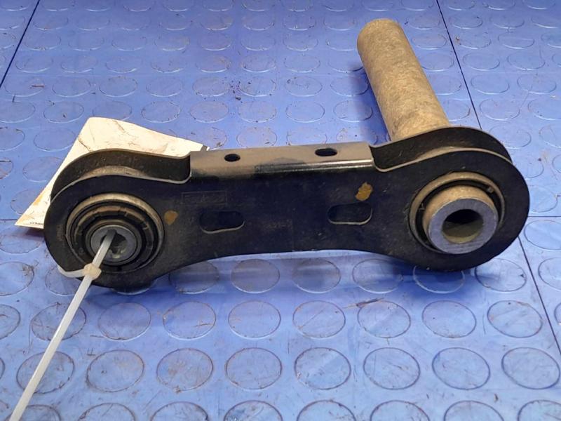 2021 Ford Explorer Lower Control Arm Rr