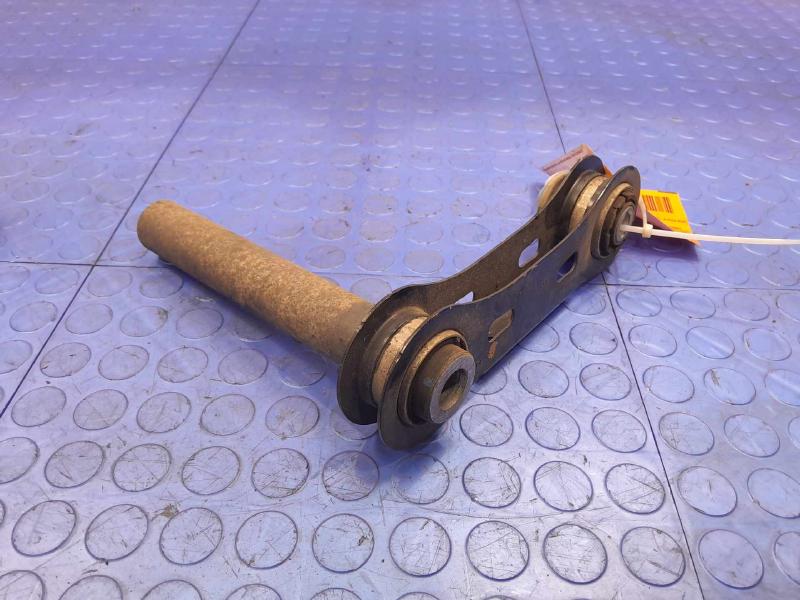 2021 Ford Explorer Lower Control Arm Rr