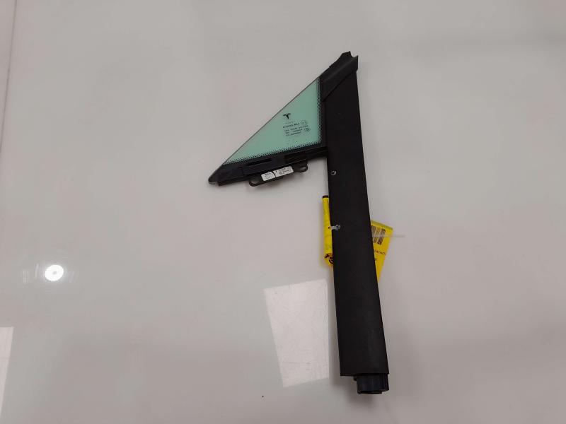 2013 Tesla Model S Front Vent Glass/Window
