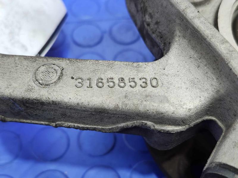 2018 Volvo S90 Rear Knuckle/Stub Axle
