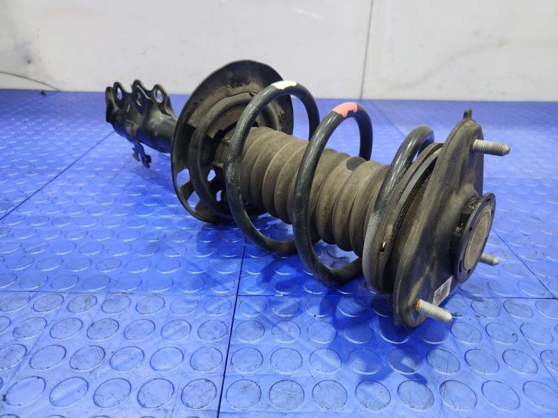 2017 Toyota Prius Strut Assembly
