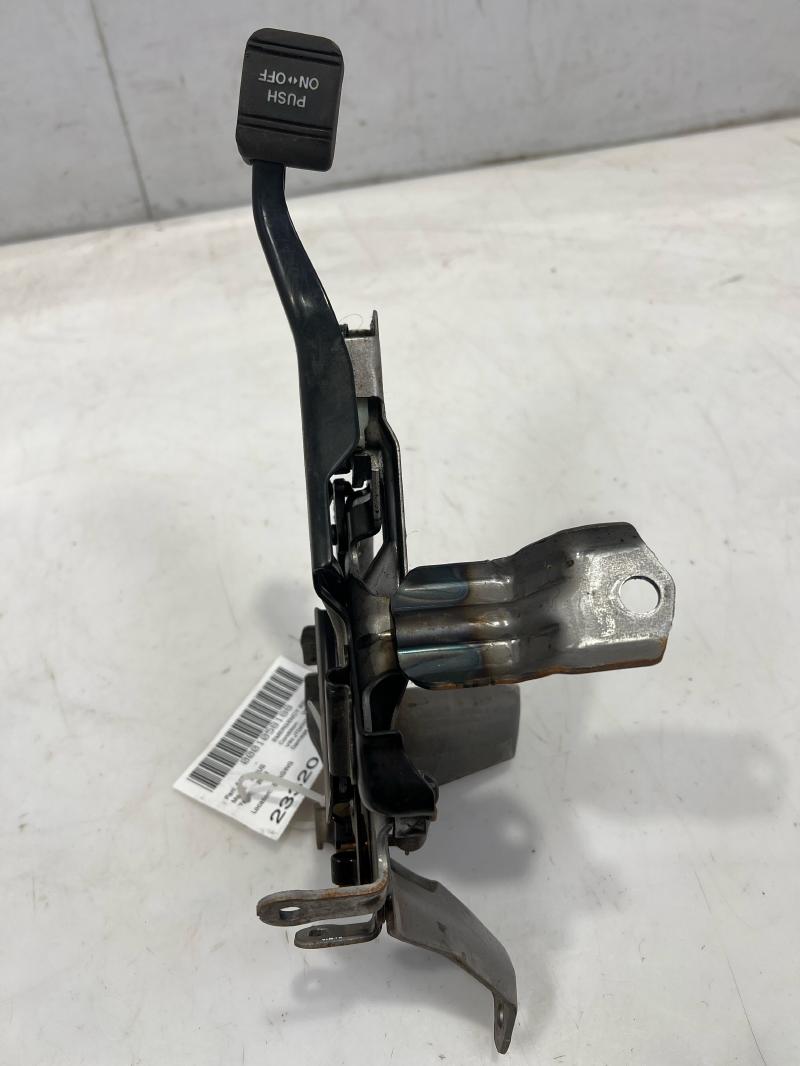 2010 - 2015 Toyota Prius Parking Brake Pedal Emergecny Brake OEM