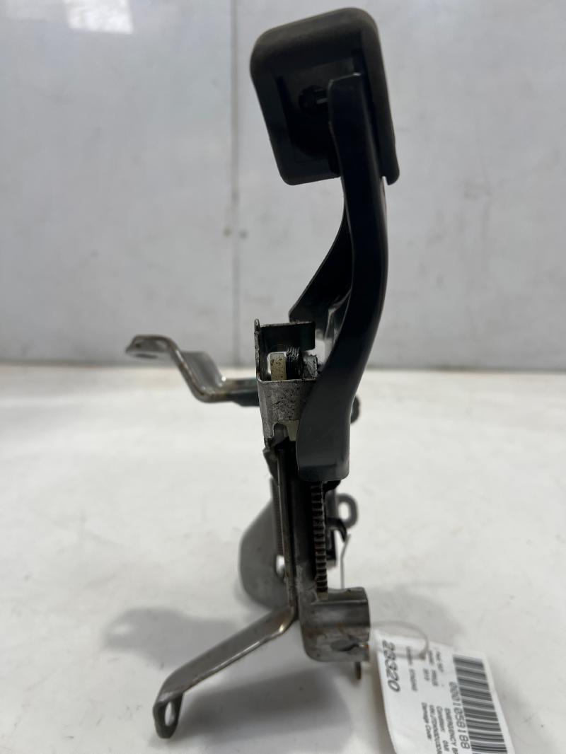 2010 - 2015 Toyota Prius Parking Brake Pedal Emergecny Brake OEM