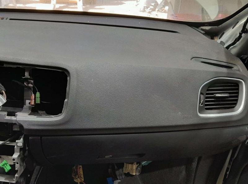 2012 Volvo XC60 Dash Panel