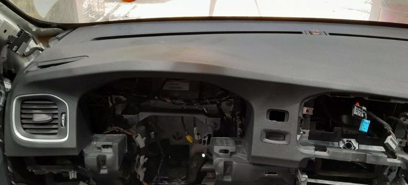 2012 Volvo XC60 Dash Panel