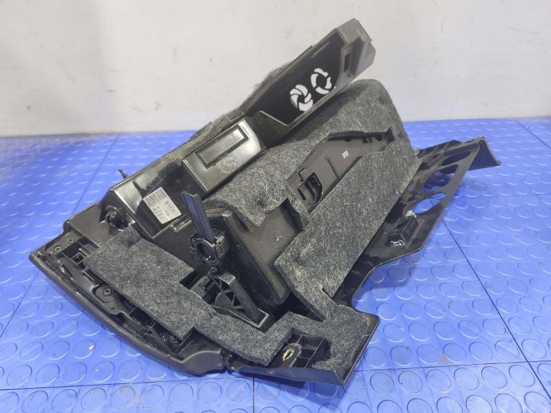 2018-2019 Audi Q7 OEM Glove Box Compartment Assembly Black 4M1857035S25D