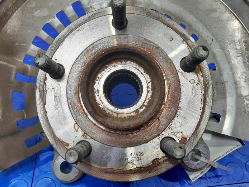 2021 Chrysler Voyager Spindle Knuckle Front