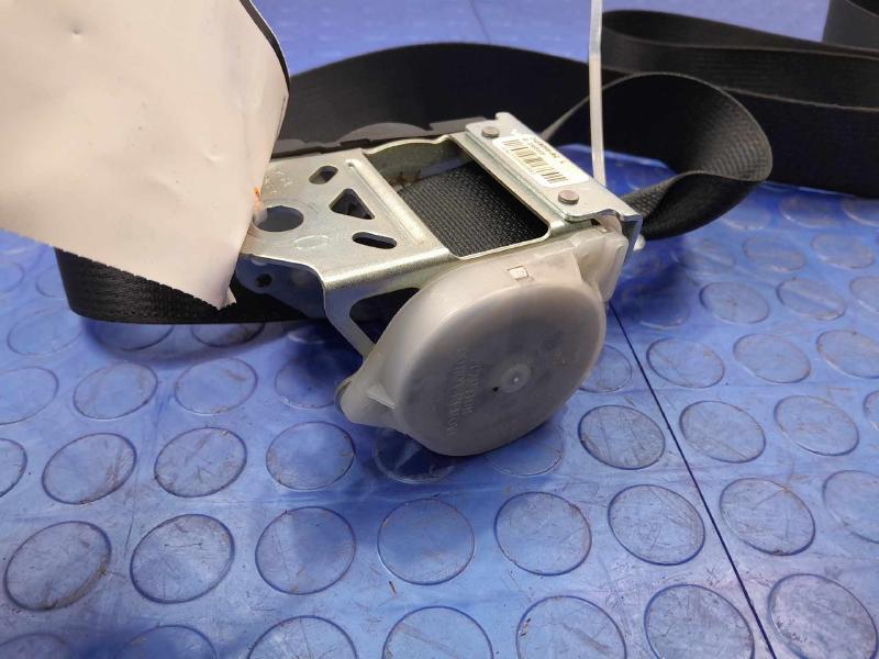 2014 Nissan Versa Rear Seat Belt