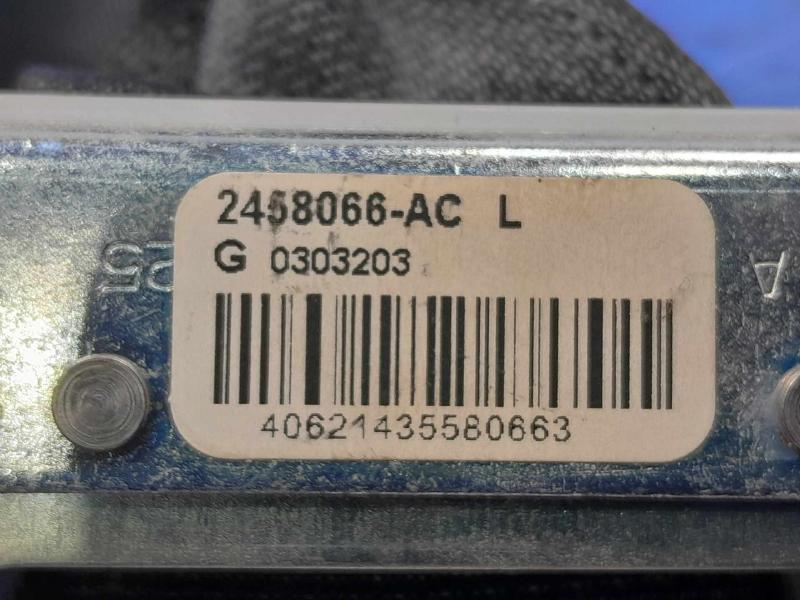 2014 Nissan Versa Rear Seat Belt