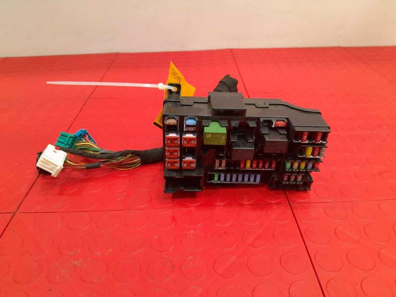 2019-2020 Buick Encore Cabin Fuse Box Junction Block OEM 42652953