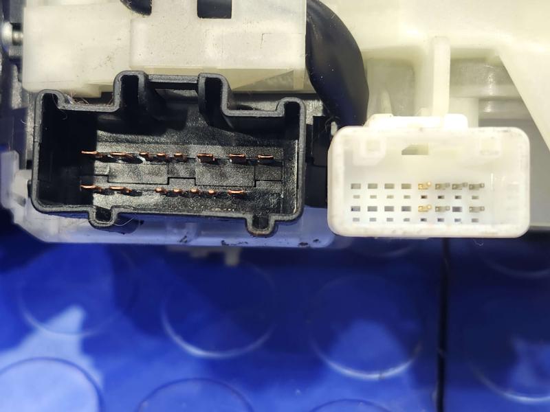2006 Toyota 4Runner Combination Switch