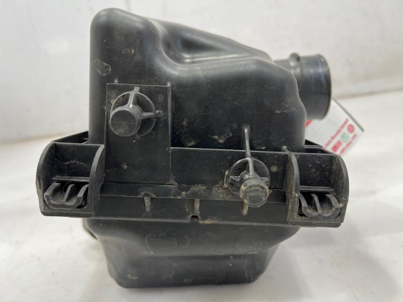 2013 - 2019 Nissan Sentra 1.8L Air Cleaner Box Assembly OEM 165003RC2A