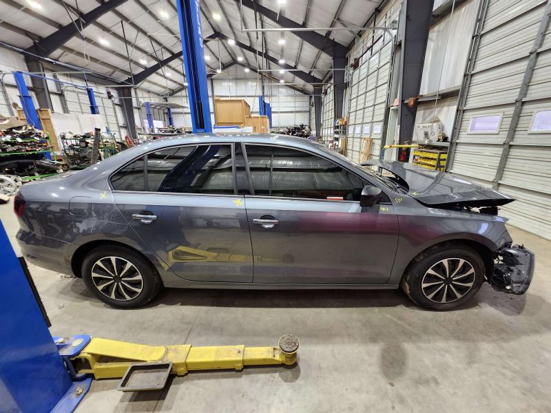 2016 Volkswagen Jetta Center Pillar