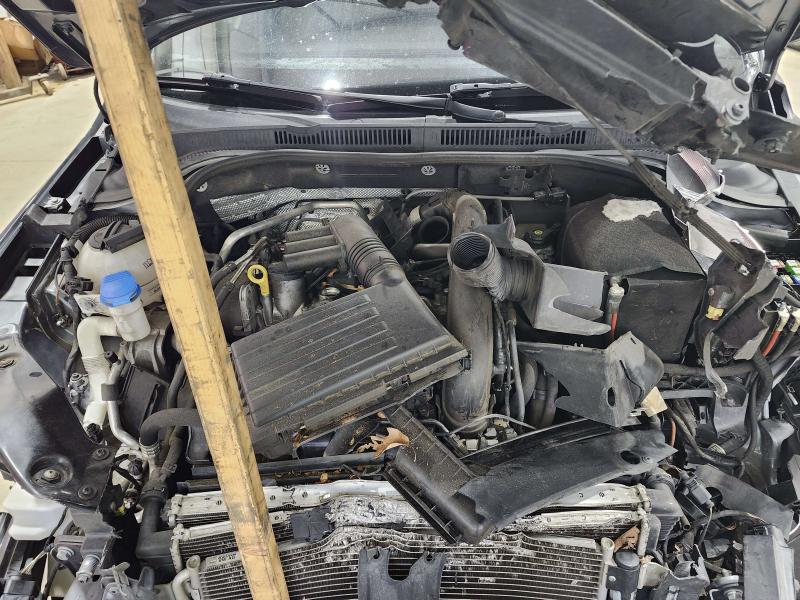 2016 Volkswagen Jetta Center Pillar