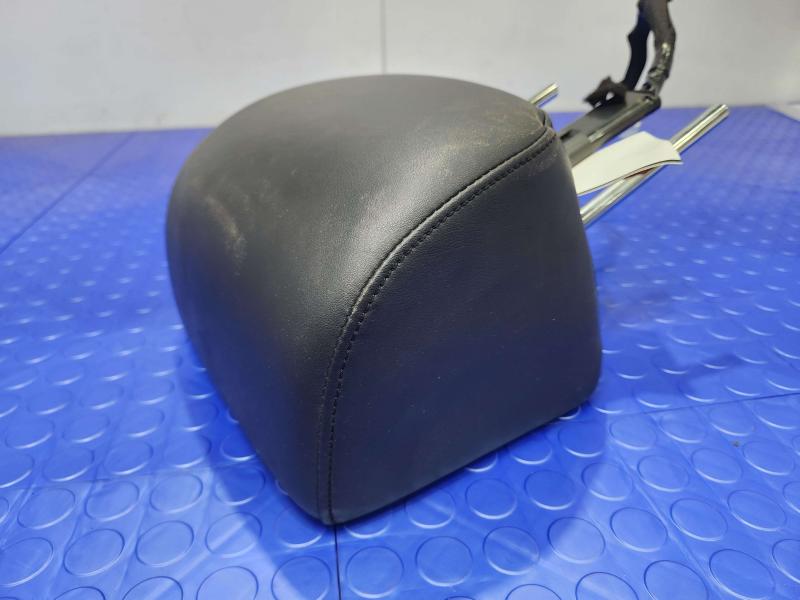 2011 Infiniti QX56 Headrest