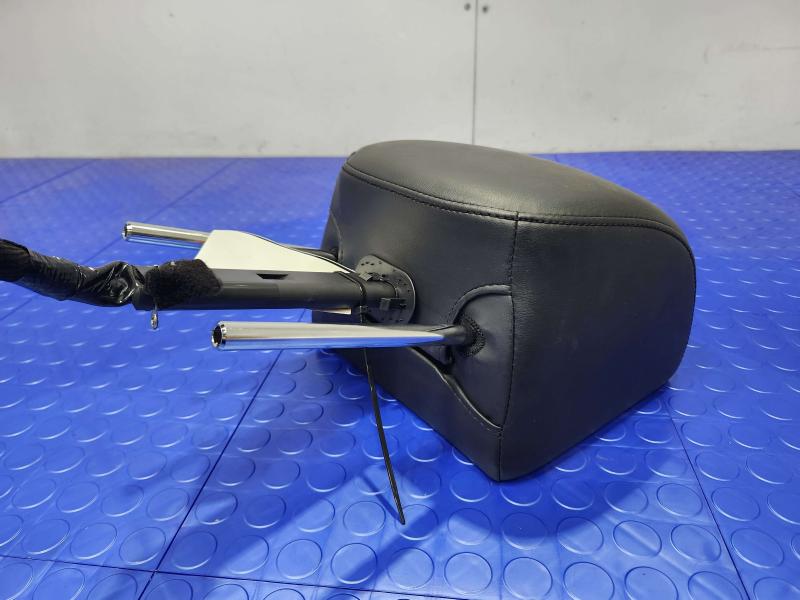 2011 Infiniti QX56 Headrest