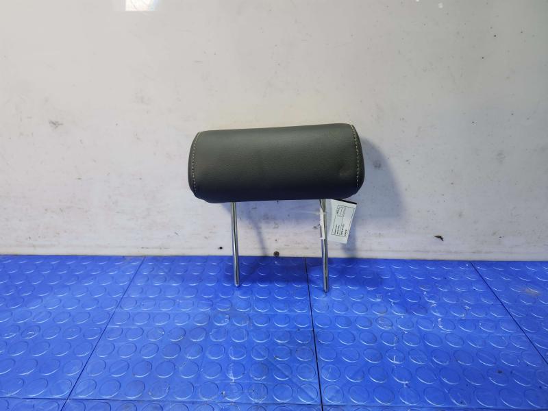 2019 Chevrolet Silverado 3500 Headrest