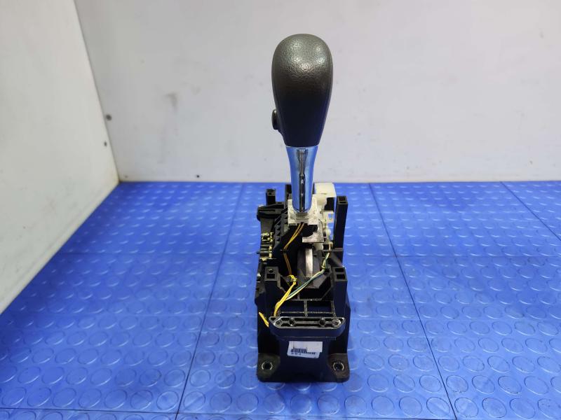 2016 Nissan Rogue Floor Shifter