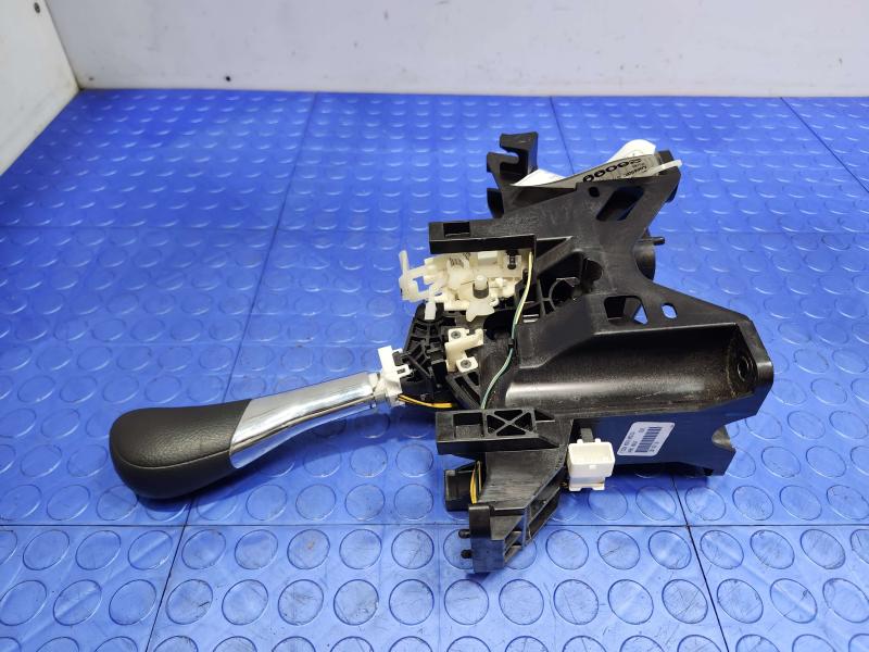 2016 Nissan Rogue Floor Shifter