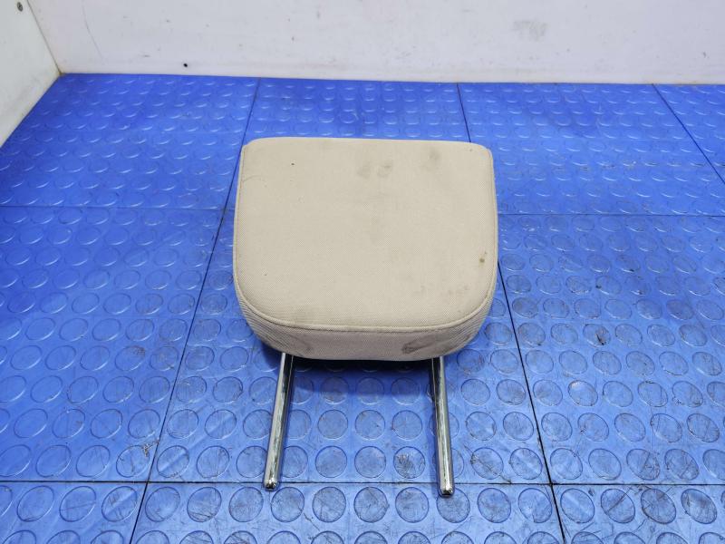 2016 Kia Sedona Headrest