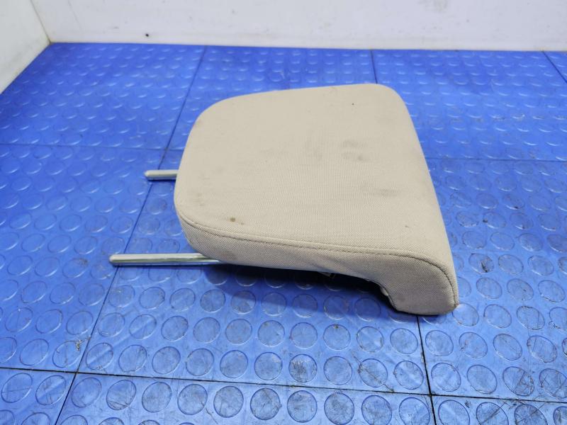 2016 Kia Sedona Headrest