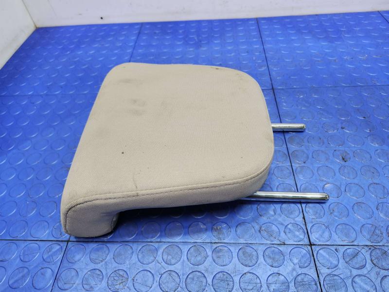 2016 Kia Sedona Headrest