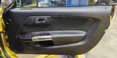 2015 Ford Mustang Front Door Trim Panel