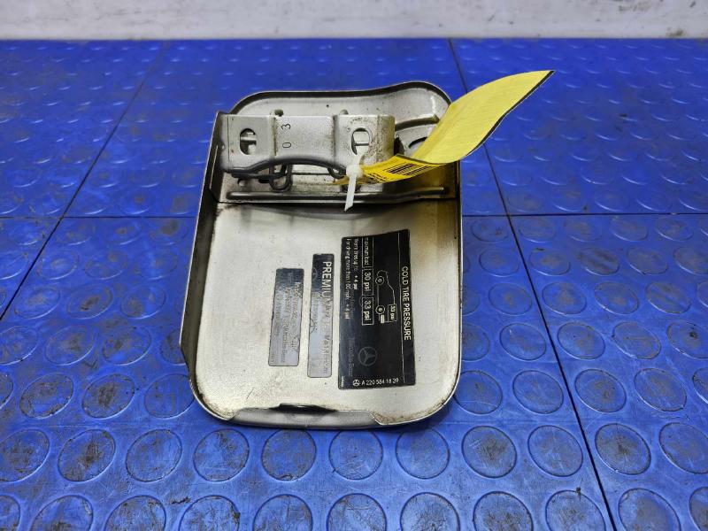 2006 Mercedes S-Class Fuel Tank Door