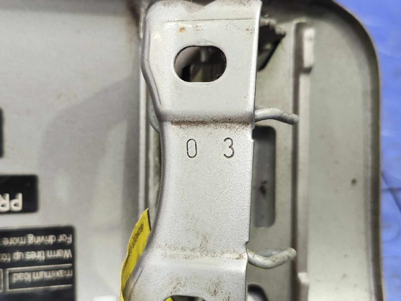 2006 Mercedes S-Class Fuel Tank Door