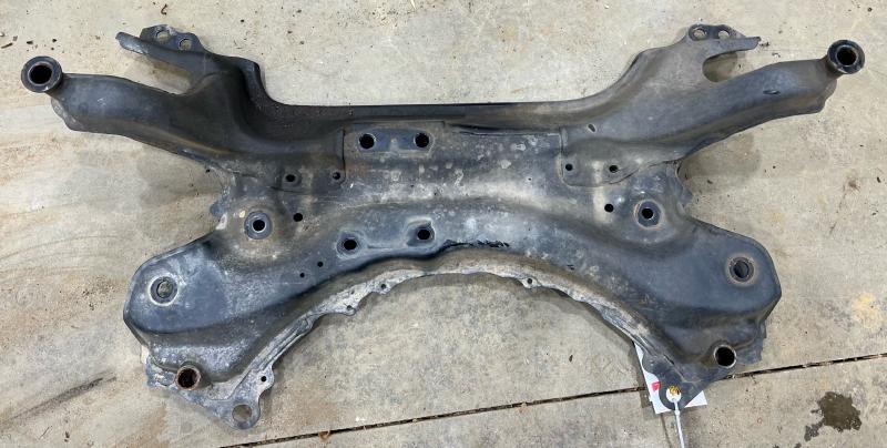 2010 Toyota RAV4 Crossmember/Cradle/Undercarria