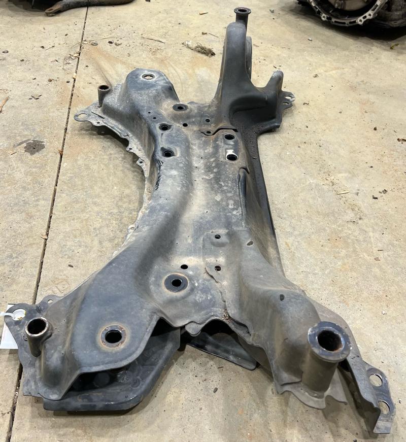 2010 Toyota RAV4 Crossmember/Cradle/Undercarria