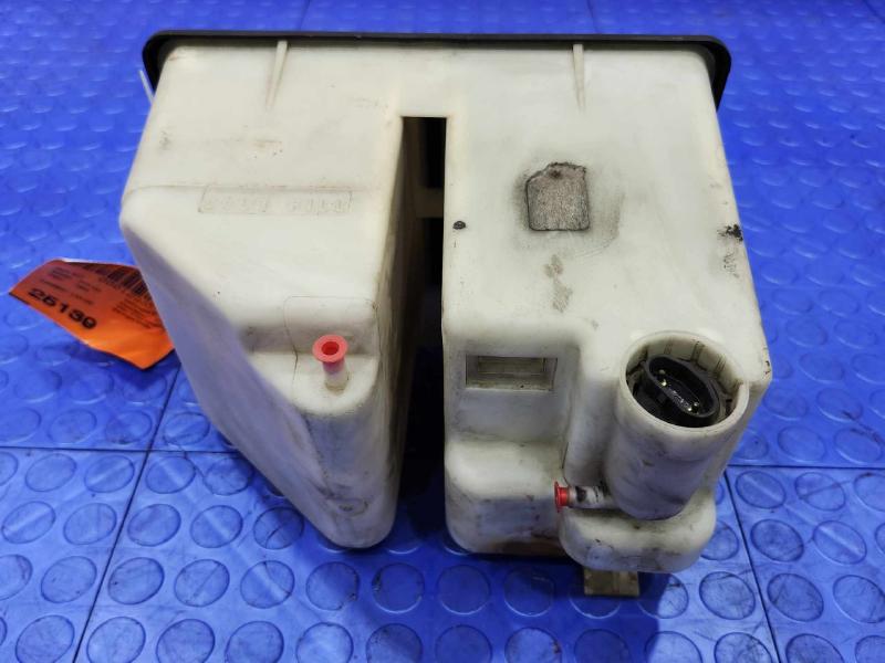 1995 Ford F-150 Washer Bottle