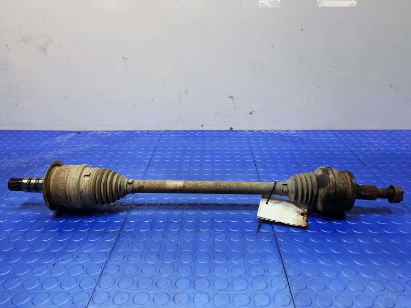 2014 Chrysler 300 Axle Shaft